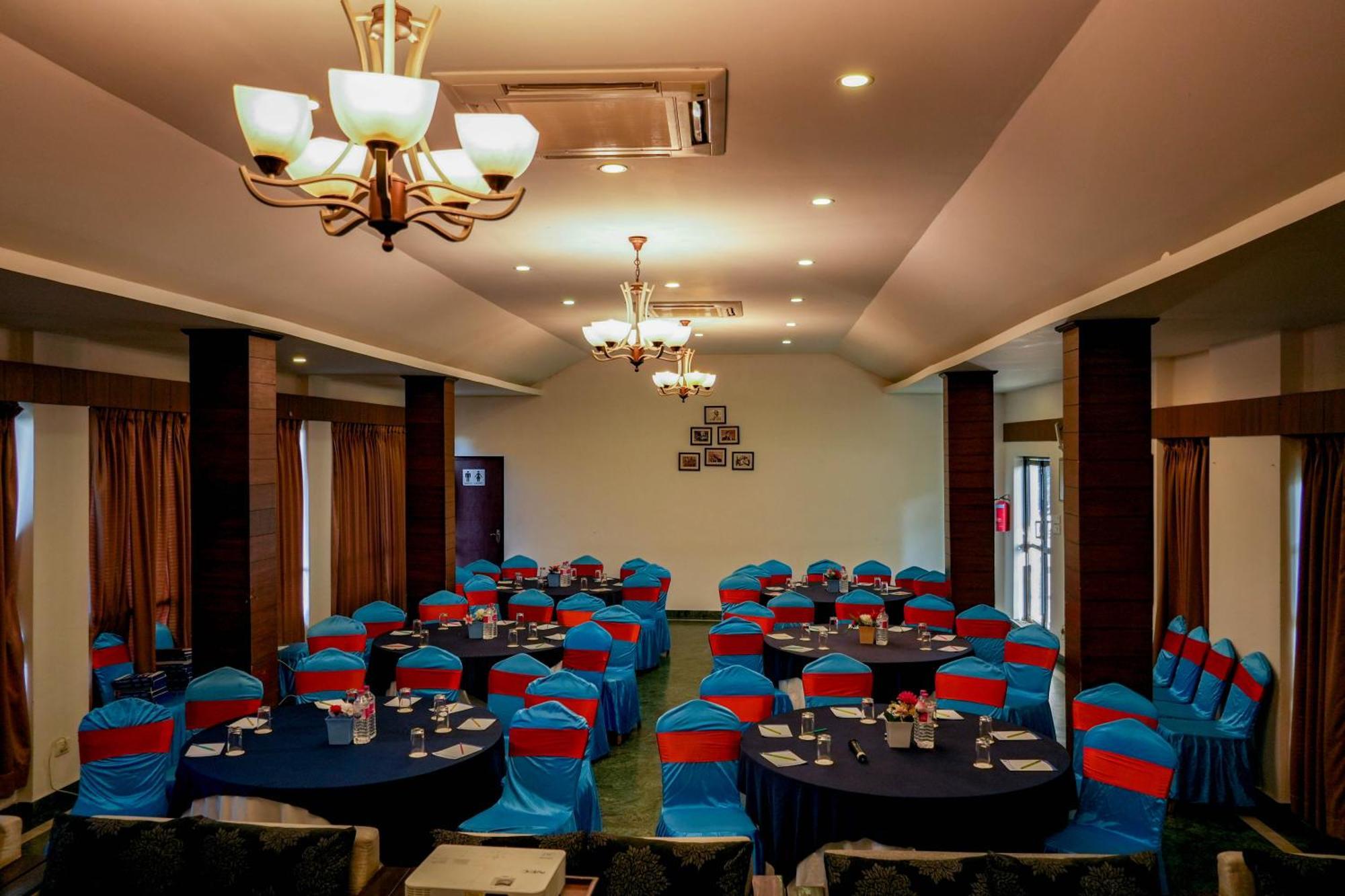 Himalayan Front Hotel By Kgh Group Pokhara Zewnętrze zdjęcie