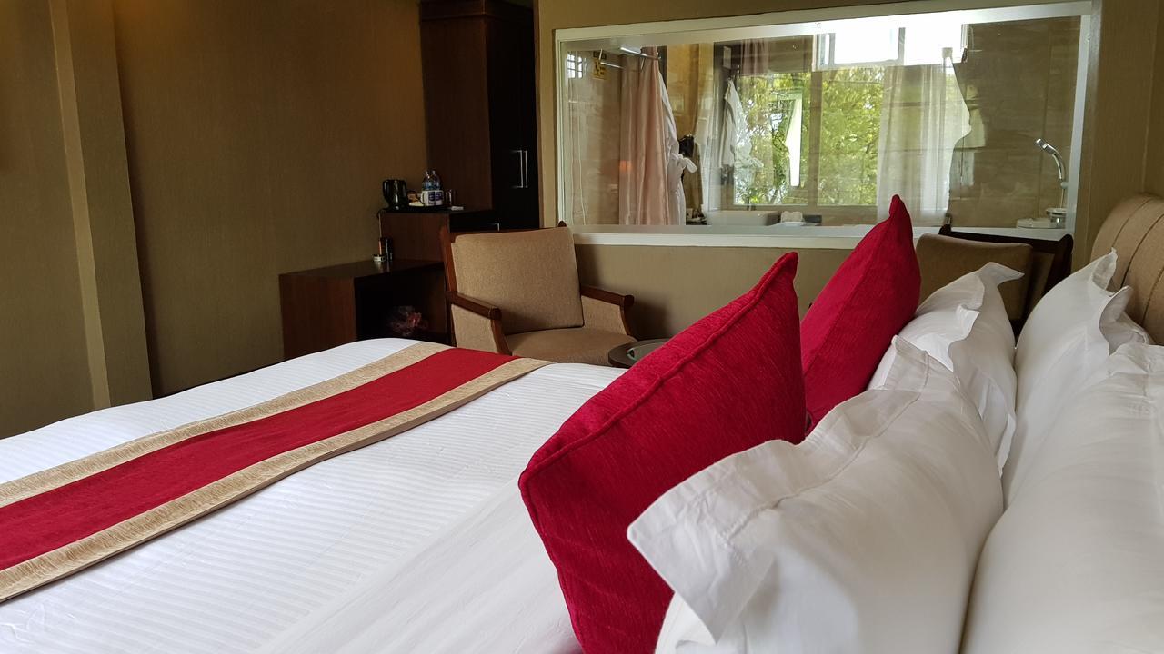 Himalayan Front Hotel By Kgh Group Pokhara Zewnętrze zdjęcie