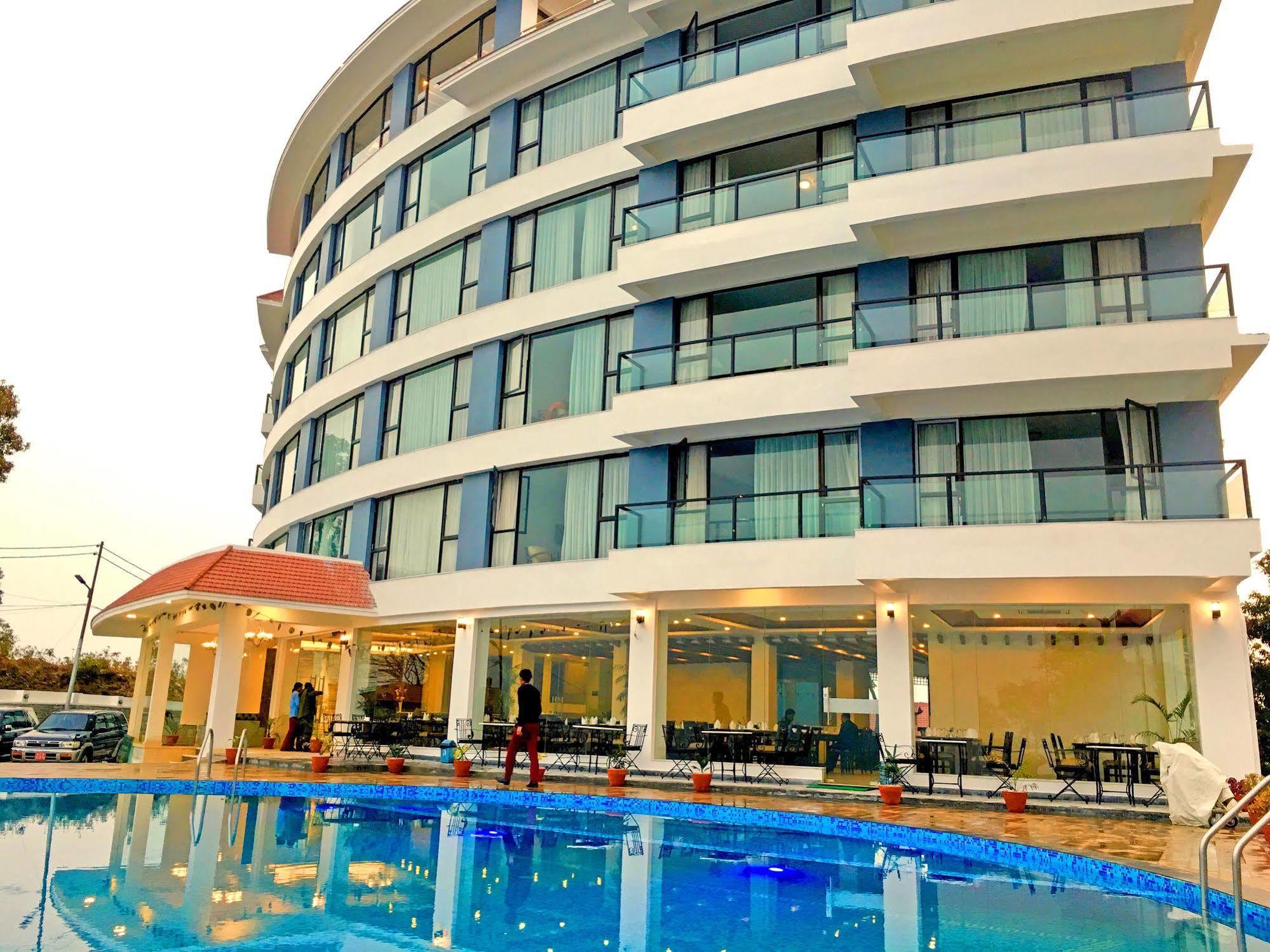 Himalayan Front Hotel By Kgh Group Pokhara Zewnętrze zdjęcie